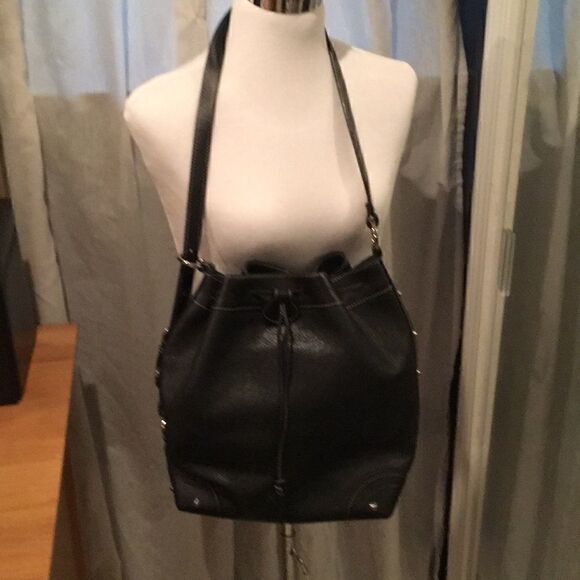 NWOT Kesslord Black Leather silver stud bucket bag - Picture 2 of 9